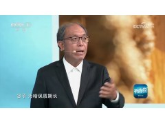 赵志海现场普及农业知识：成熟谷子可以拥有长达十年的保质期